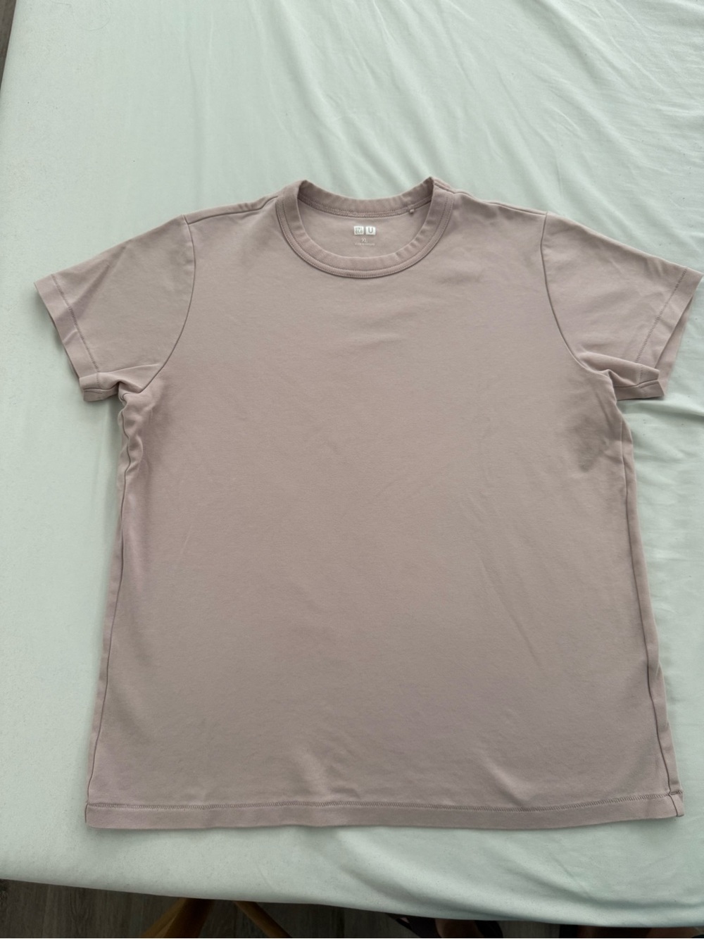 UNIQLO Women’s Crew Neck T-Shirt in Dusty Pink XL